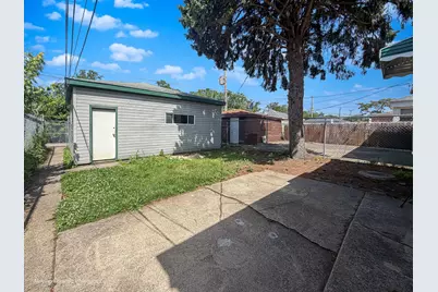 9040 S Oglesby Avenue, Chicago, IL 60617 - Photo 28