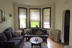 1911 W Eddy St, Chicago, IL 60657 - Photo 2