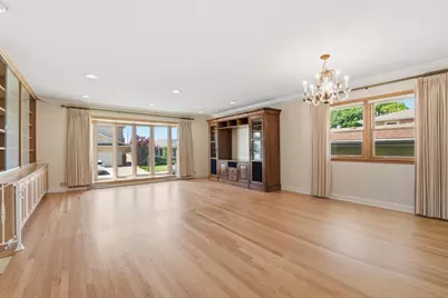 8238 W Balmoral Avenue, Chicago, IL 60656 - Photo 8