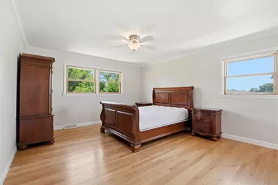 8238 W Balmoral Avenue, Chicago, IL 60656 - Photo 22