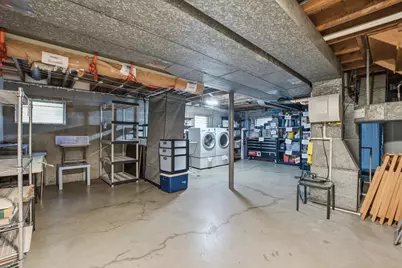 8238 W Balmoral Avenue, Chicago, IL 60656 - Photo 34