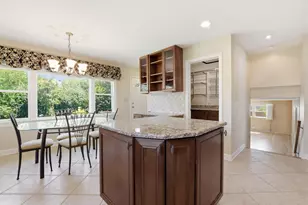 8238 W Balmoral Ave, Chicago, IL 60656 - Photo 14