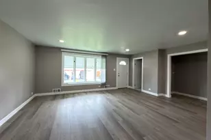 5132 S Hamlin Ave, Chicago, IL 60632 - Photo 10