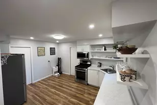 1431 E Emmerson Ln, Mount Prospect, IL 60056 - Photo 14