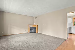 2949 Langstone Dr, Rockford, IL 61109 - Photo 8