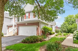 271 Ridge Rd, North Aurora, IL 60542 - Photo 1