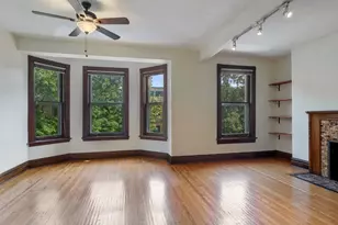 2352 N Cleveland Ave, Chicago, IL 60614 - Photo 4