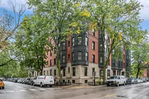 2352 N Cleveland Ave, Chicago, IL 60614 - Photo 1