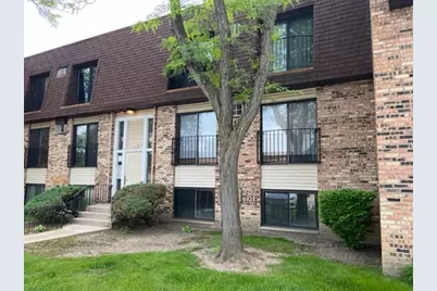 183 N Waters Edge Drive W #301, Glendale Heights, IL 60139 - Photo 2