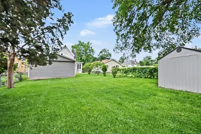 662 Bent Street, Elgin, IL 60120 - Photo 24