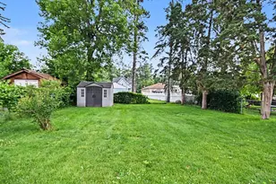 662 Bent St, Elgin, IL 60120 - Photo 22