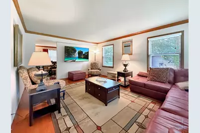 2094 Running Deer Lane, Freeport, IL 61032 - Photo 6