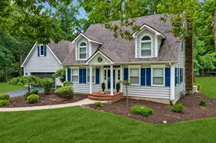 2094 Running Deer Ln, Freeport, IL 61032 - Photo 4