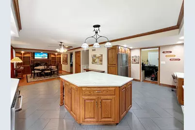2094 Running Deer Lane, Freeport, IL 61032 - Photo 14
