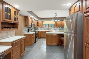 2094 Running Deer Ln, Freeport, IL 61032 - Photo 12