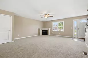 1818 Glenbridge Rd, Bloomington, IL 61704 - Photo 14
