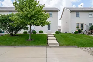 1818 Glenbridge Rd, Bloomington, IL 61704 - Photo 24