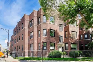 4753 N Beacon St, Chicago, IL 60640 - Photo 2