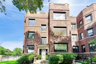 4753 N Beacon St, Chicago, IL 60640 - Photo 1