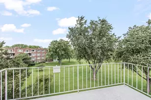 2812 E Bel Aire Dr, Arlington Heights, IL 60004 - Photo 20