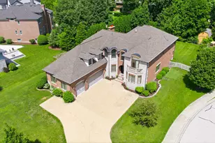 1736 Brian Grant Ct, Downers Grove, IL 60516 - Photo 4