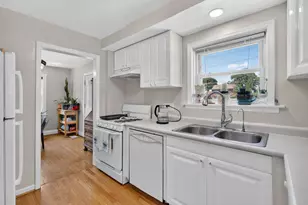 3128 Ernst St, Franklin Park, IL 60131 - Photo 8