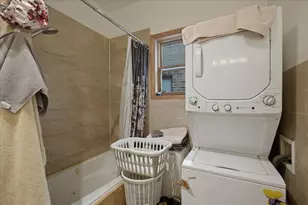 3859 N Whipple St, Chicago, IL 60618 - Photo 16