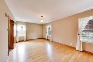 10426 S Artesian Ave, Chicago, IL 60655 - Photo 14