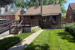 12448 S Elizabeth St, Calumet Park, IL 60827 - Photo 16