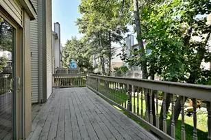 148 Schiller Square, Itasca, IL 60143 - Photo 32