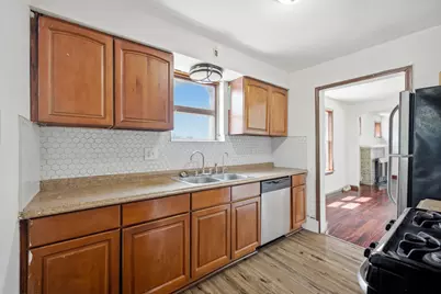 1375 Whitcomb Avenue, Des Plaines, IL 60018 - Photo 8
