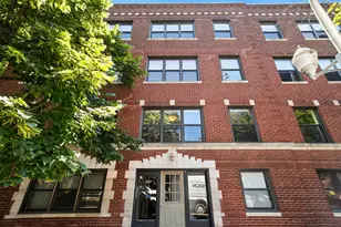 1249 W Roscoe St, Chicago, IL 60657 - Photo 1