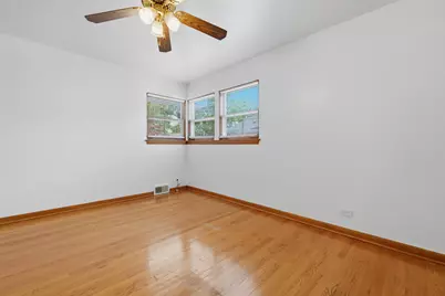 10019 S Keeler Avenue, Oak Lawn, IL 60453 - Photo 8