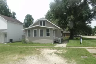 215 1st Ave, Lyndon, IL 61261 - Photo 8