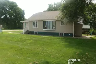 215 1st Ave, Lyndon, IL 61261 - Photo 4