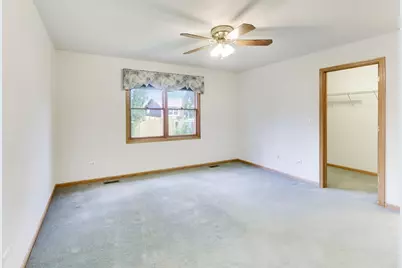 231 Clover Chase Circle, Woodstock, IL 60098 - Photo 8
