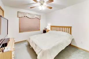 231 Clover Chase Cir, Woodstock, IL 60098 - Photo 16