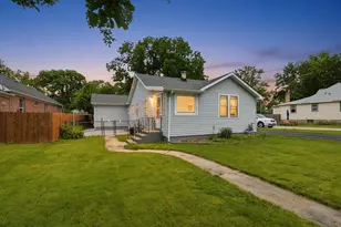 4618 W Lake Shore Dr, McCullom Lake, IL 60050 - Photo 22