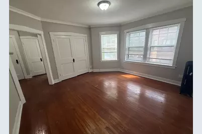 106 Lincoln Avenue #2W, Riverside, IL 60546 - Photo 2