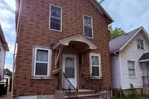 825 N Broadway St, Joliet, IL 60435 - Photo 1