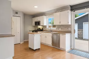 25640 W Wacker Dr, Lake Villa, IL 60046 - Photo 2