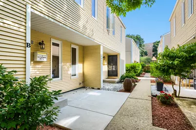 4647 N Kenmore Avenue #B, Chicago, IL 60640 - Photo 2