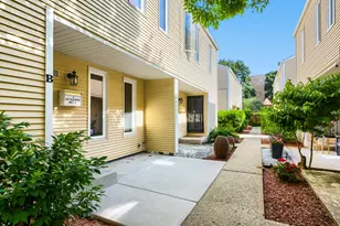 4647 N Kenmore Ave, Chicago, IL 60640 - Photo 2
