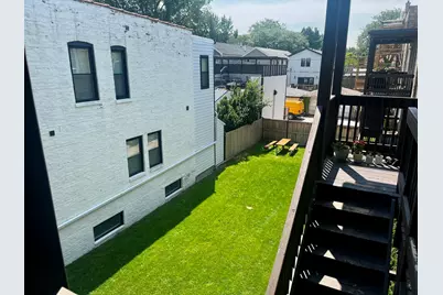 5325 N Damen Avenue #1, Chicago, IL 60625 - Photo 12