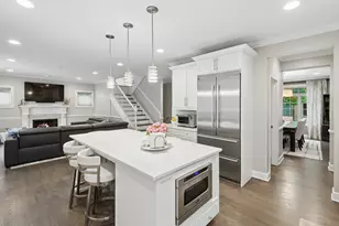5652 N Lockwood Ave, Chicago, IL 60646 - Photo 8