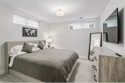 5652 N Lockwood Avenue, Chicago, IL 60646 - Photo 26