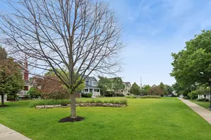 5652 N Lockwood Ave, Chicago, IL 60646 - Photo 30