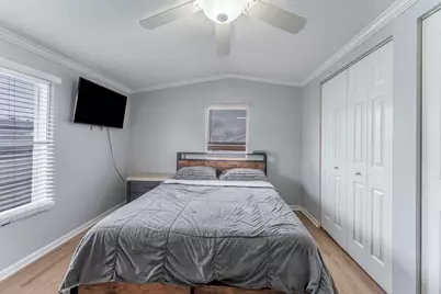 106 8th Avenue, Bartlett, IL 60103 - Photo 12