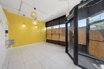 3901 W Fullerton Avenue, Chicago, IL 60647 - Photo 8