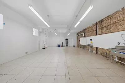 3901 W Fullerton Avenue, Chicago, IL 60647 - Photo 10